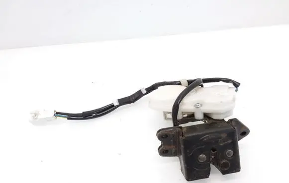 Toyota Avensis Verso Tailgate/trunk/boot lock/catch/latch