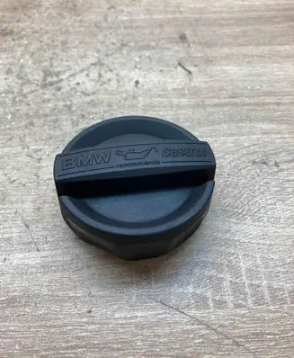 BMW 3 F30 F35 F31 Oil filler cap 8507153 CASTROL