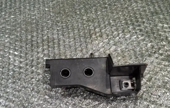 Renault Master III Headlight/headlamp mounting bracket 622208499R