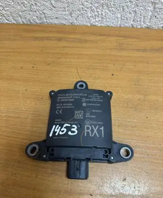 Lexus RX 450H Blind spot module 8816248031