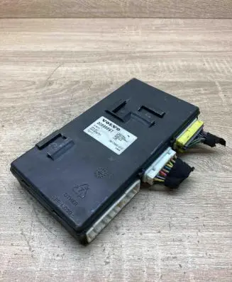 Volvo S40, V40 Comfort/convenience module 30896697 01W14