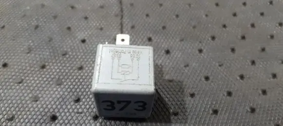 Audi A4 S4 B7 8E 8H Other relay 8D0951253A V23134-B52-X301