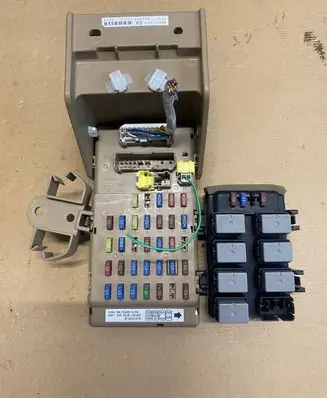 Subaru Forester SH Fuse module 82201FG010