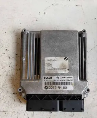 BMW 5 E60 E61 Engine control unit/module 7794650 0281011120