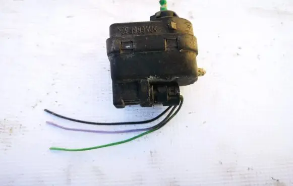 Renault Scenic I Headlight level adjustment motor 
