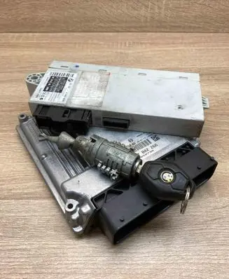 BMW 5 E60 E61 Engine ECU kit and lock set 7802266 6943854