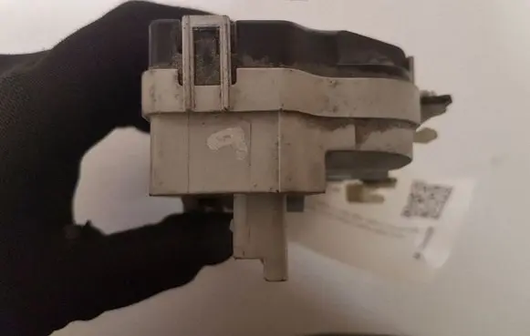 Citroen C5 Front door lock