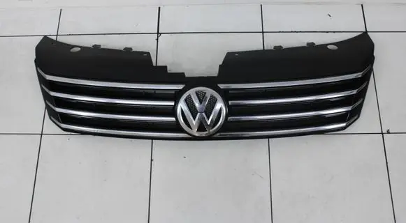 Volkswagen Passat Alltrack Front bumper upper radiator grill 3AA853651