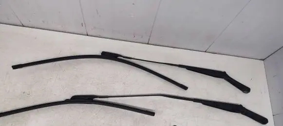 Audi A6 S6 C7 4G Front wiper blade arm 4G1955408D 4G1955407D