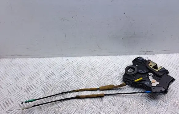 Toyota Corolla Verso AR10 Front door lock 6903002162 697500F010