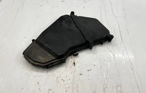 Volkswagen Touareg II Fuse box cover 7L0937576B 7L0937576A