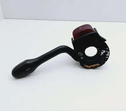 Volkswagen PASSAT B4 Indicator stalk QC88S97
