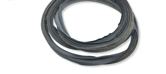 Mitsubishi 3000 GT Trunk rubber seal (body)