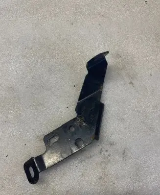 Dacia Duster II Radiator mount bracket 213118605R