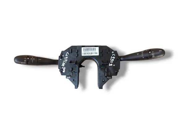 Wiper turn signal indicator stalk/switch