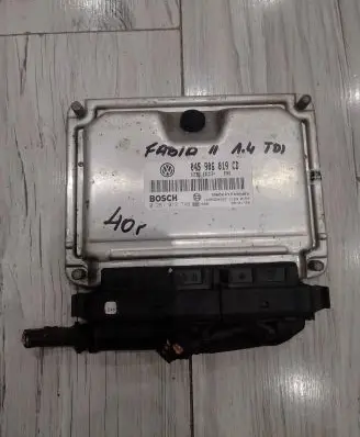 Skoda Fabia Mk2 (5J) Engine control unit/module ECU 0281012749