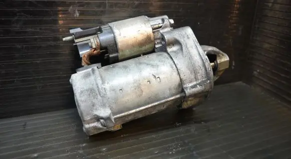 Mercedes-Benz E W212 Starter motor A6519060026