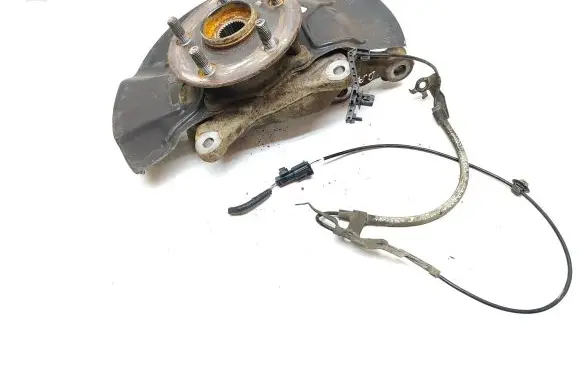 Toyota RAV 4 (XA50) Front wheel hub