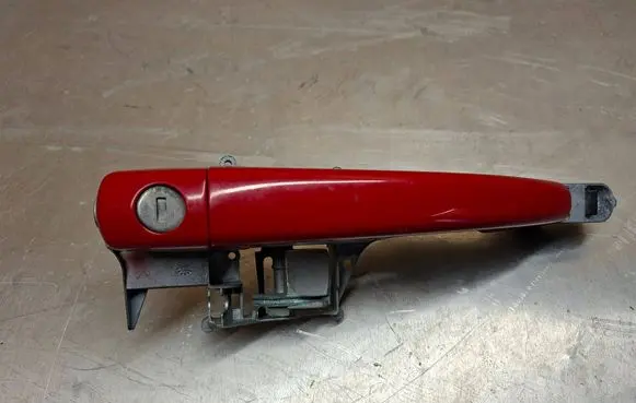 Peugeot 207 Front door exterior handle 
