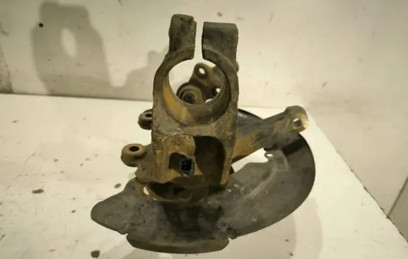 Volvo V50 Front wheel hub 3M513K171