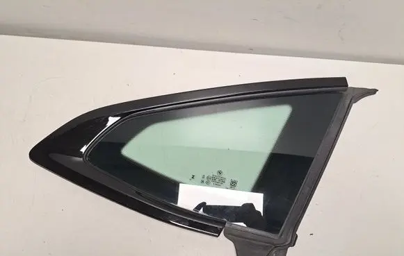 BMW i4 Rear side window 7482956 7482994
