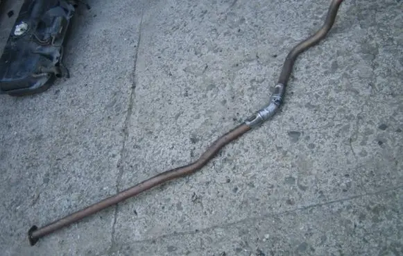 Hyundai i20 (PB PBT) Exhaust gas pipe 
