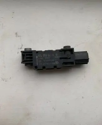 Audi A3 S3 8P Airbag deployment crash/impact sensor 8E0959651A