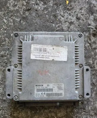 Peugeot 206 Engine control unit/module 0281010500 9641606980 EDC15C2