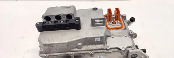 Volvo XC40 Voltage converter inverter 32223784