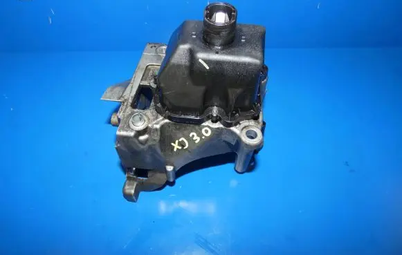 Jaguar XJ X351 other engine part 9X2Q9A361CA