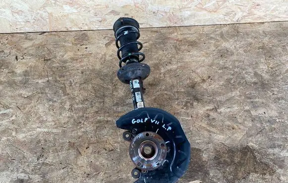 Volkswagen Golf VII Front wheel hub spindle knuckle 5Q0413023FJ 5Q0412014PP 5Q02558