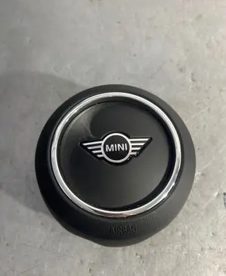 Steering wheel airbag