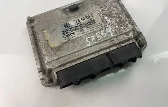 Volkswagen Polo III 6N 6N2 6NF Engine control unit/module 030906032J