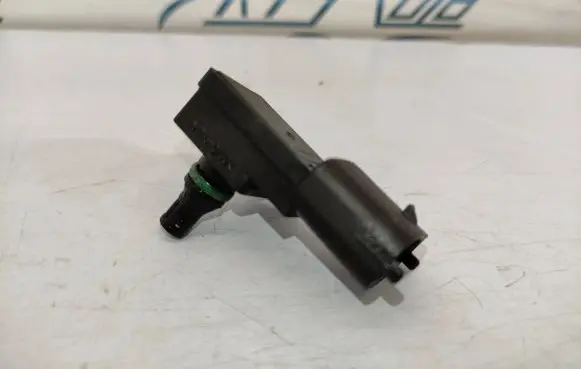 Chevrolet Captiva Air pressure sensor 96440381