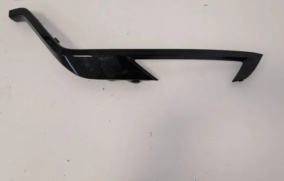 Volvo XC60 Front bumper splitter molding 32227911