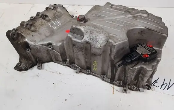 Volkswagen Touareg I Oil sump 6PR008079 070103603H 06E907660