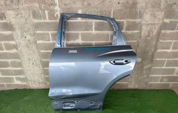 Audi Q4 e-tron Rear door 89E833311