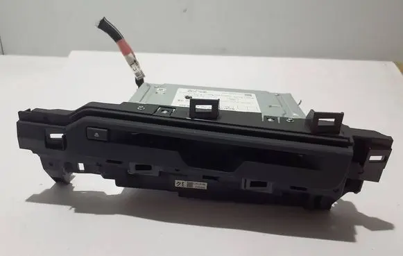 Lexus UX CD/DVD changer 8614076F80