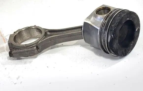 Volkswagen Transporter - Caravelle T5 Piston with connecting rod 038J