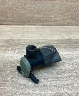 Ford Ecosport Windscreen/windshield washer pump 93BB17K624BA