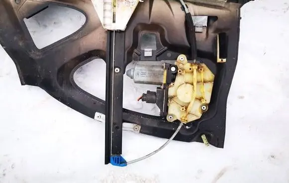 Audi A3 S3 8L Sliding door window regulator with motor 