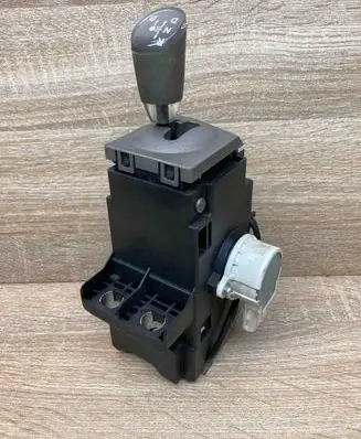Toyota Prius (XW20) Gear shifter/selector 8945147030