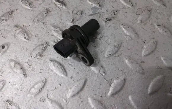 BMW 1 F40 Crankshaft position sensor 8644374
