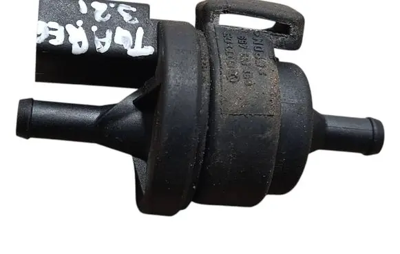 Volkswagen Touareg I Valve vacuum 051133459