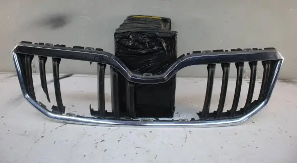 Skoda Yeti (5L) Front grill