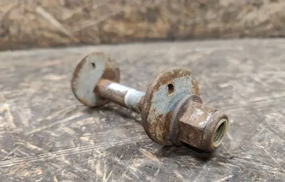 Ford Fusion II Rear suspension camber bolt 