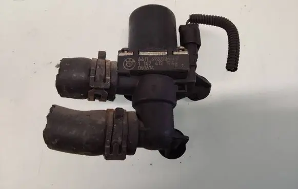 BMW 5 E60 E61 Coolant heater control valve 1147412174 6411692022602