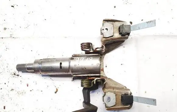 Opel Corsa D Steering wheel axle