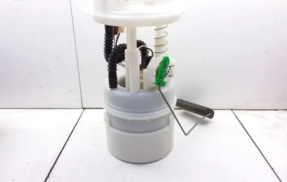 Renault Twingo II In-tank fuel pump 027C