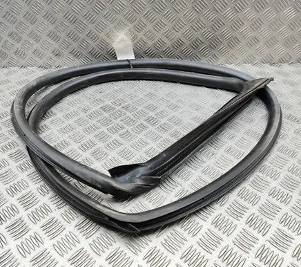 Maserati Levante Rubber seal front coupe door 670032866